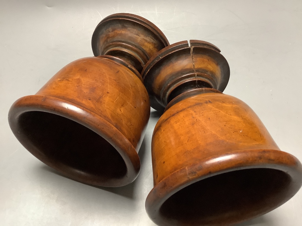 A pair of George III treen boxwood cups 14cm